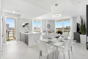 10th fl, modern, pool, gym, inter-coastal view